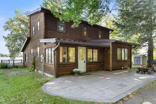 246 Magnor Lake Ct, Clayton, WI 54004 - Photo 16