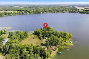 246 Magnor Lake Ct, Clayton, WI 54004 - Photo 4