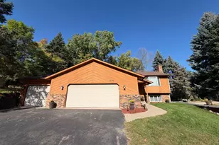 4615 Parkridge Dr, Eagan, MN 55123 - Photo 2