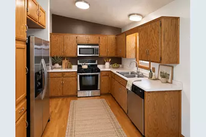 10015 Upper 205th Street W, Lakeville, MN 55044 - Photo 4
