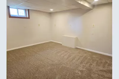 609 9th Avenue SW, Austin, MN 55912 - Photo 16