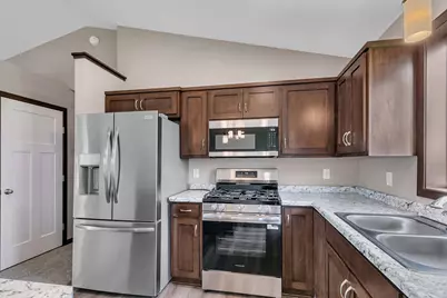 110 Woolgrass Way, Avon, MN 56310 - Photo 4