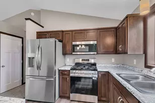110 Woolgrass Wy, Avon, MN 56310 - Photo 4