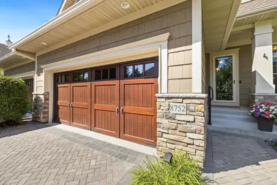 8752 Lake Riley Drive, Chanhassen, MN 55317 - Photo 4