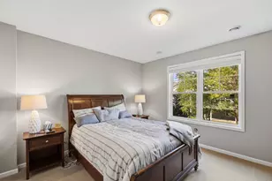 8752 Lake Riley Dr, Chanhassen, MN 55317 - Photo 32