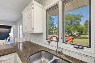 9920 36th Pl N, Plymouth, MN 55441 - Photo 14