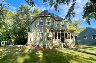423 4th St NE, Barnesville, MN 56514 - Photo 1