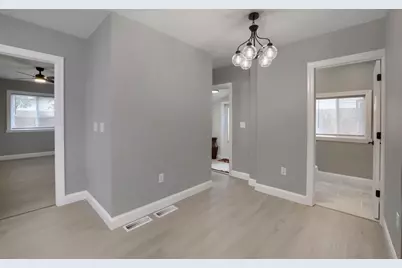 1979 Stillwater Avenue E, Saint Paul, MN 55119 - Photo 8
