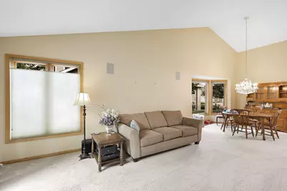 5611 Dunlap Avenue N, Shoreview, MN 55126 - Photo 6