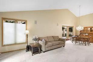 5611 Dunlap Ave N, Shoreview, MN 55126 - Photo 6