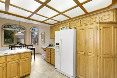 5611 Dunlap Avenue N, Shoreview, MN 55126 - Photo 10