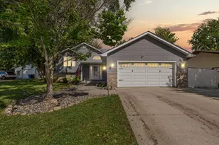 650 18th Street SE, Owatonna, MN 55060 - Photo 2