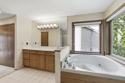 9409 Yukon Avenue S, Bloomington, MN 55438 - Photo 40