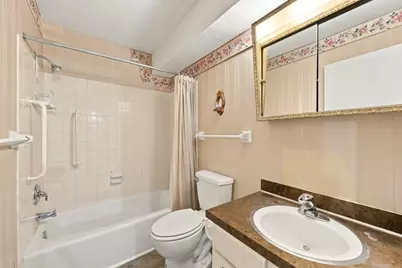 7525 Whitney Drive, Apple Valley, MN 55124 - Photo 14