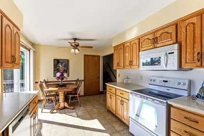 8419 Ivywood Avenue S, Cottage Grove, MN 55016 - Photo 12