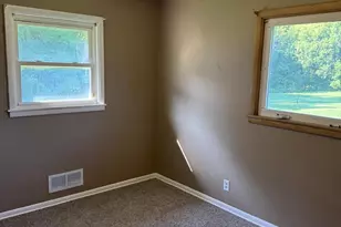 435 W Ottawa St, Le Center, MN 56057 - Photo 16