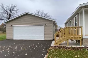 105 NW 4th Ave, Staples, MN 56479 - Photo 4