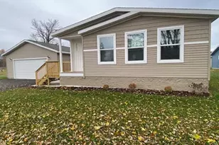 105 NW 4th Ave, Staples, MN 56479 - Photo 2