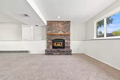 360 Brooks Avenue W, Roseville, MN 55113 - Photo 30