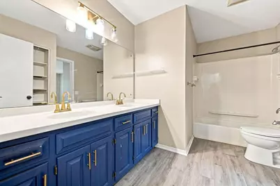 360 Brooks Avenue W, Roseville, MN 55113 - Photo 22