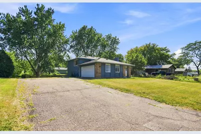 360 Brooks Avenue W, Roseville, MN 55113 - Photo 36