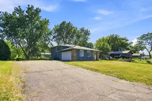 360 Brooks Ave W, Roseville, MN 55113 - Photo 36