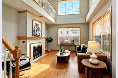 2036 Chicory Way, Chanhassen, MN 55317 - Photo 2