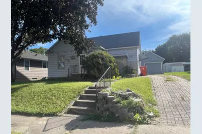 307 S Grant Street, Fairmont, MN 56031 - Photo 1