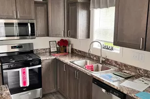 10 Coban Dr, Duluth, MN 55808 - Photo 2