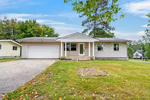 826 Willow Ln, Grand Rapids, MN 55744 - Photo 1