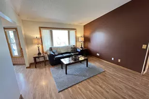 1508 Thistle Ln, Shakopee, MN 55379 - Photo 8