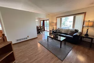 1508 Thistle Ln, Shakopee, MN 55379 - Photo 12