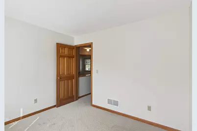 1781 Brighton Trail, Woodbury, MN 55125 - Photo 22