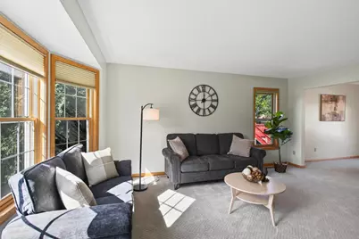 1781 Brighton Trail, Woodbury, MN 55125 - Photo 2
