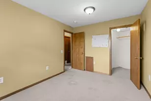 8844 Acadia Rd, Woodbury, MN 55125 - Photo 24