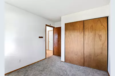 1909 Laramie Trail, Brooklyn Park, MN 55444 - Photo 16