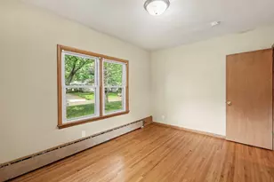 1440 Harmony Dr, Saint Paul, MN 55115 - Photo 8