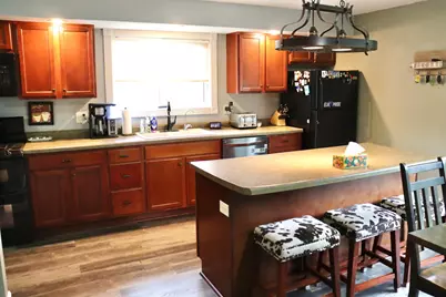 137 Center Street S, Lake Benton, MN 56149 - Photo 6