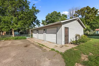 2811 Centerville Road, Little Canada, MN 55117 - Photo 2