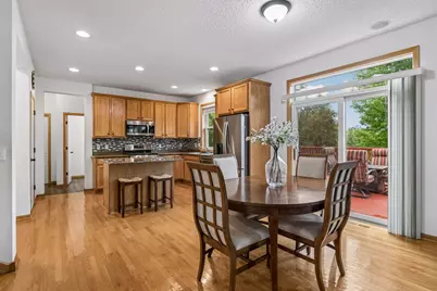 9930 Scott Avenue N, Brooklyn Park, MN 55443 - Photo 6