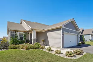 18071 Heirloom Ct, Lakeville, MN 55044 - Photo 2