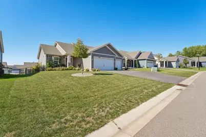 18071 Heirloom Court, Lakeville, MN 55044 - Photo 4