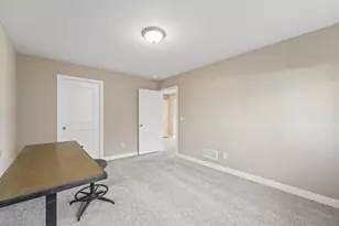 18071 Heirloom Ct, Lakeville, MN 55044 - Photo 36