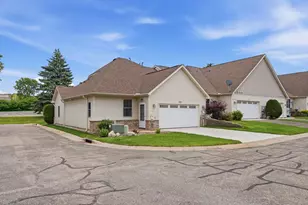 797 Parkside Ln, Columbia Heights, MN 55421 - Photo 2