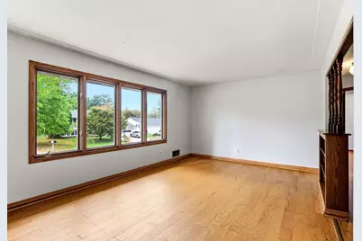 4616 Hillsboro Avenue N, New Hope, MN 55428 - Photo 4