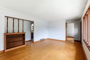 4616 Hillsboro Ave N, New Hope, MN 55428 - Photo 6