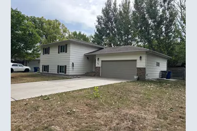 315 Brook Avenue, Moorhead, MN 56560 - Photo 2