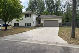 315 Brook Ave, Moorhead, MN 56560 - Photo 1