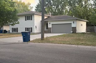 315 Brook Ave, Moorhead, MN 56560 - Photo 6