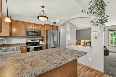 259 Brookestone Drive SE, Rochester, MN 55904 - Photo 8